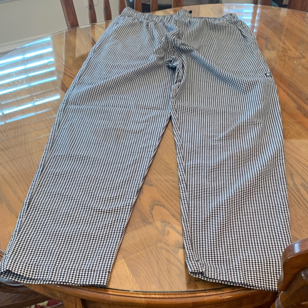 Chef Works Work Pants Checkered B & W Stained Below R & L Knees Size Medium